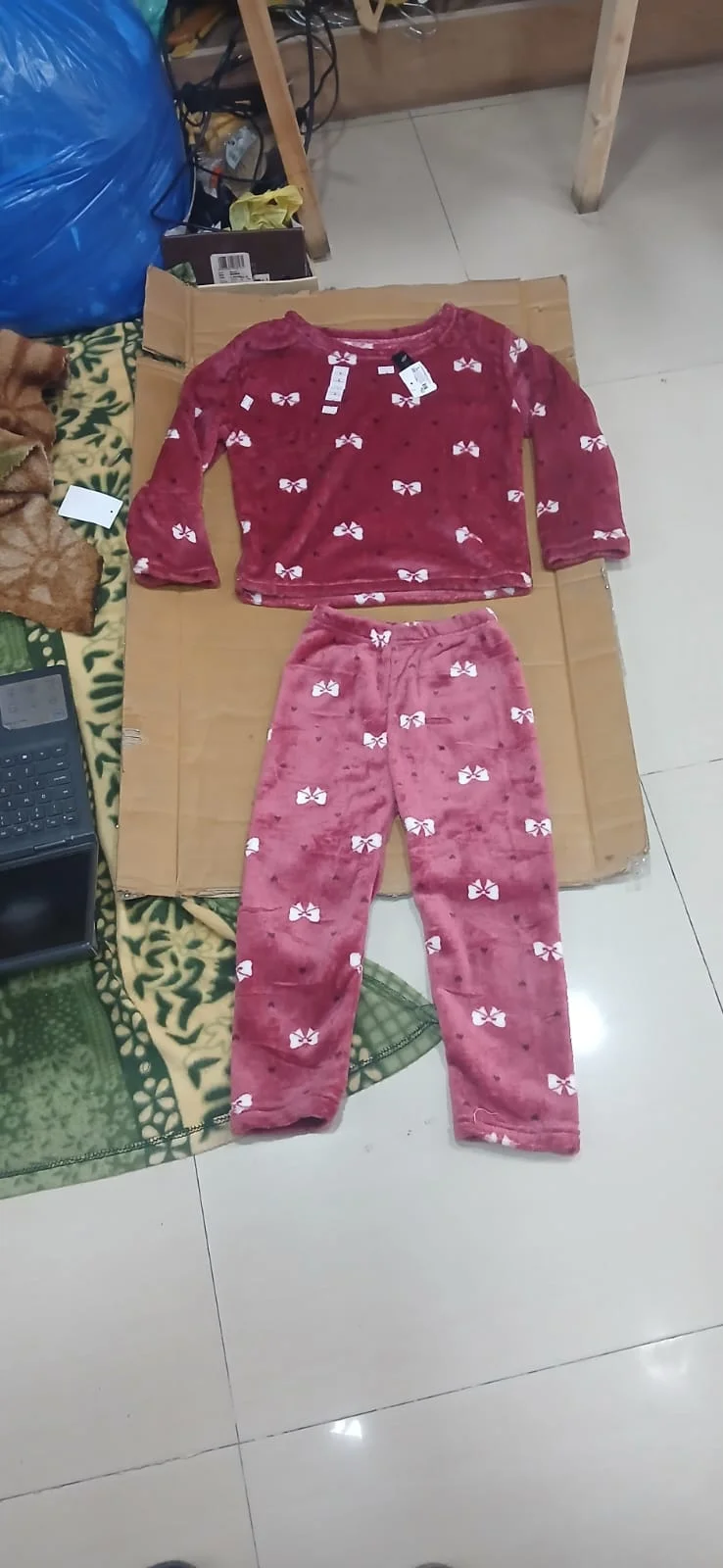 Girls night suit's 